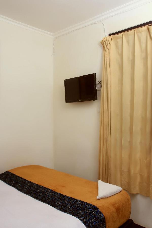 Bantal Guling Trans Hotel Бандунг Екстериор снимка