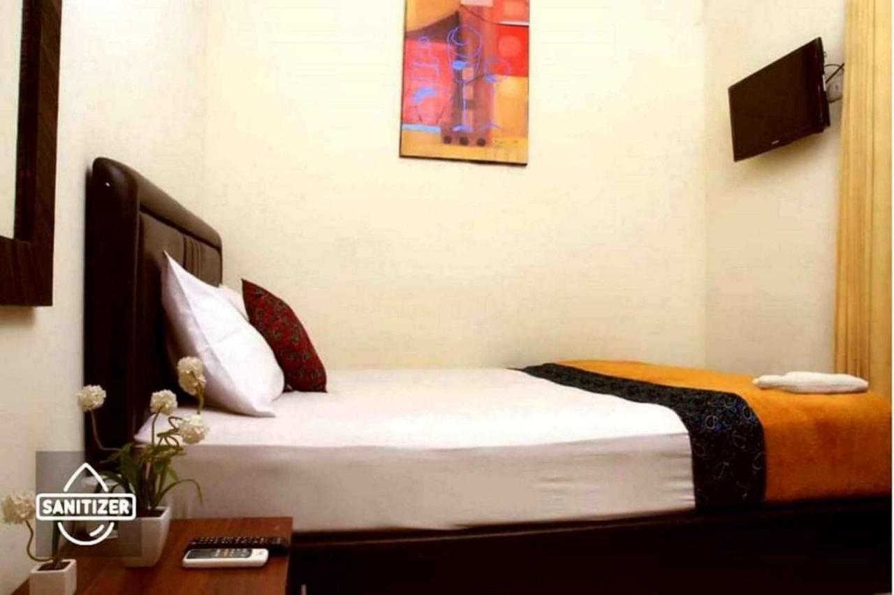 Bantal Guling Trans Hotel Бандунг Екстериор снимка